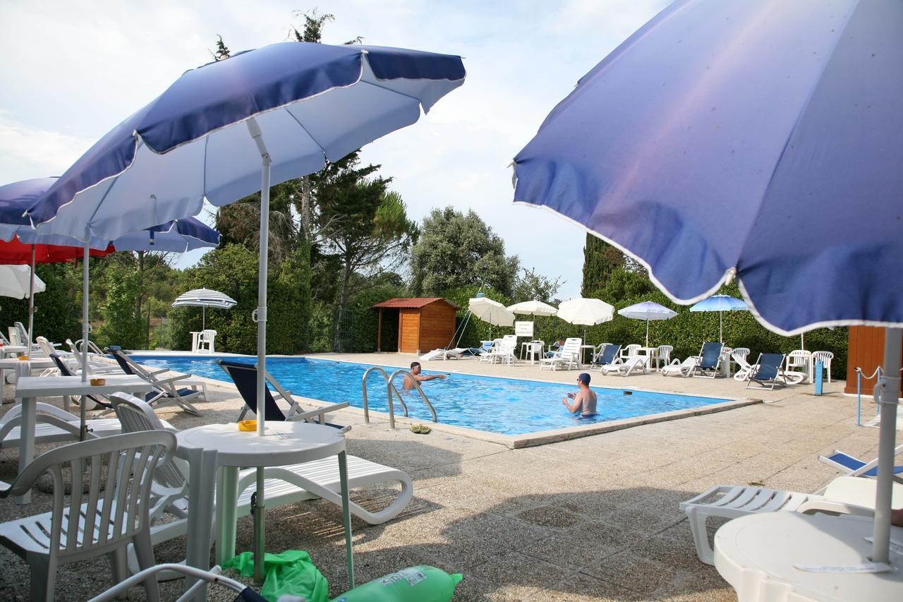 Agriturismo Villa Mozart Nel Verde غوبيو المظهر الخارجي الصورة