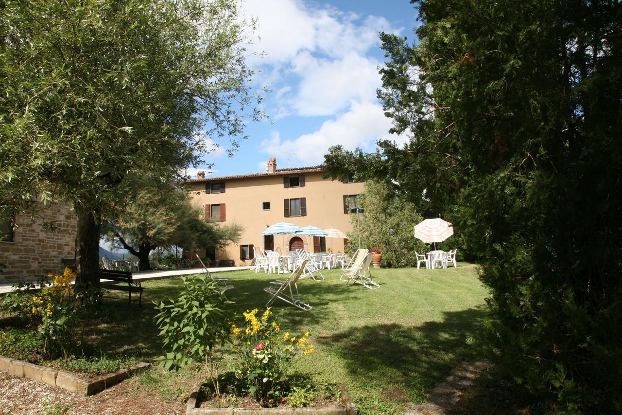 Agriturismo Villa Mozart Nel Verde غوبيو المظهر الخارجي الصورة