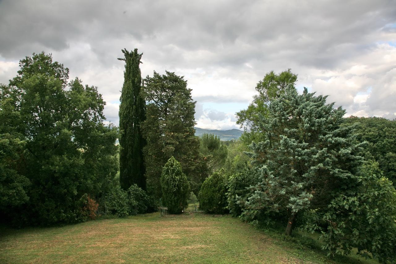 Agriturismo Villa Mozart Nel Verde غوبيو المظهر الخارجي الصورة