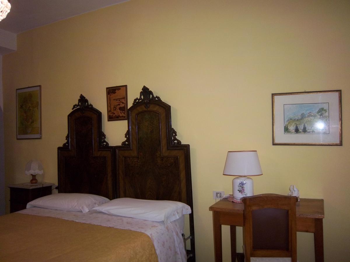 Agriturismo Villa Mozart Nel Verde غوبيو المظهر الخارجي الصورة