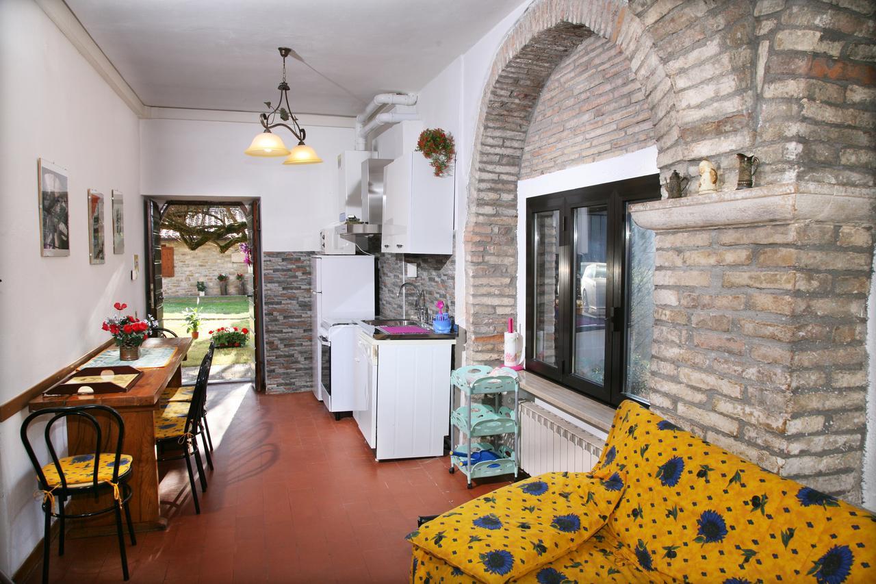 Agriturismo Villa Mozart Nel Verde غوبيو المظهر الخارجي الصورة