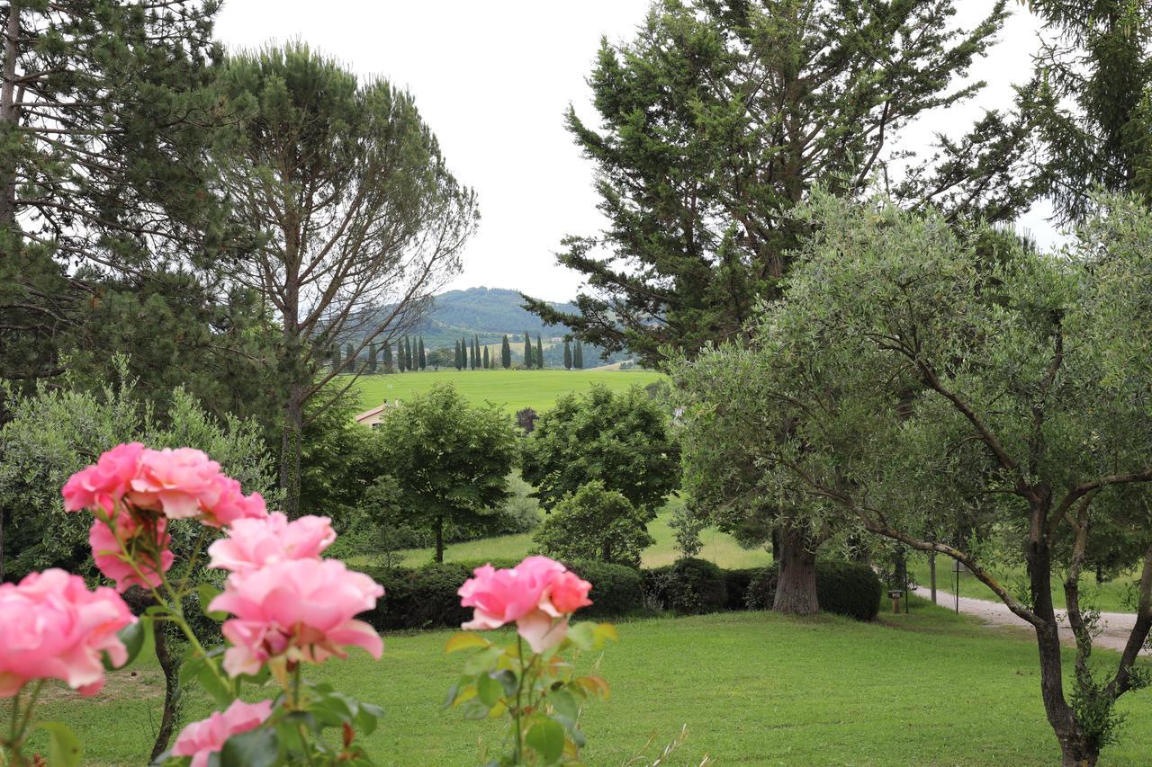 Agriturismo Villa Mozart Nel Verde غوبيو المظهر الخارجي الصورة