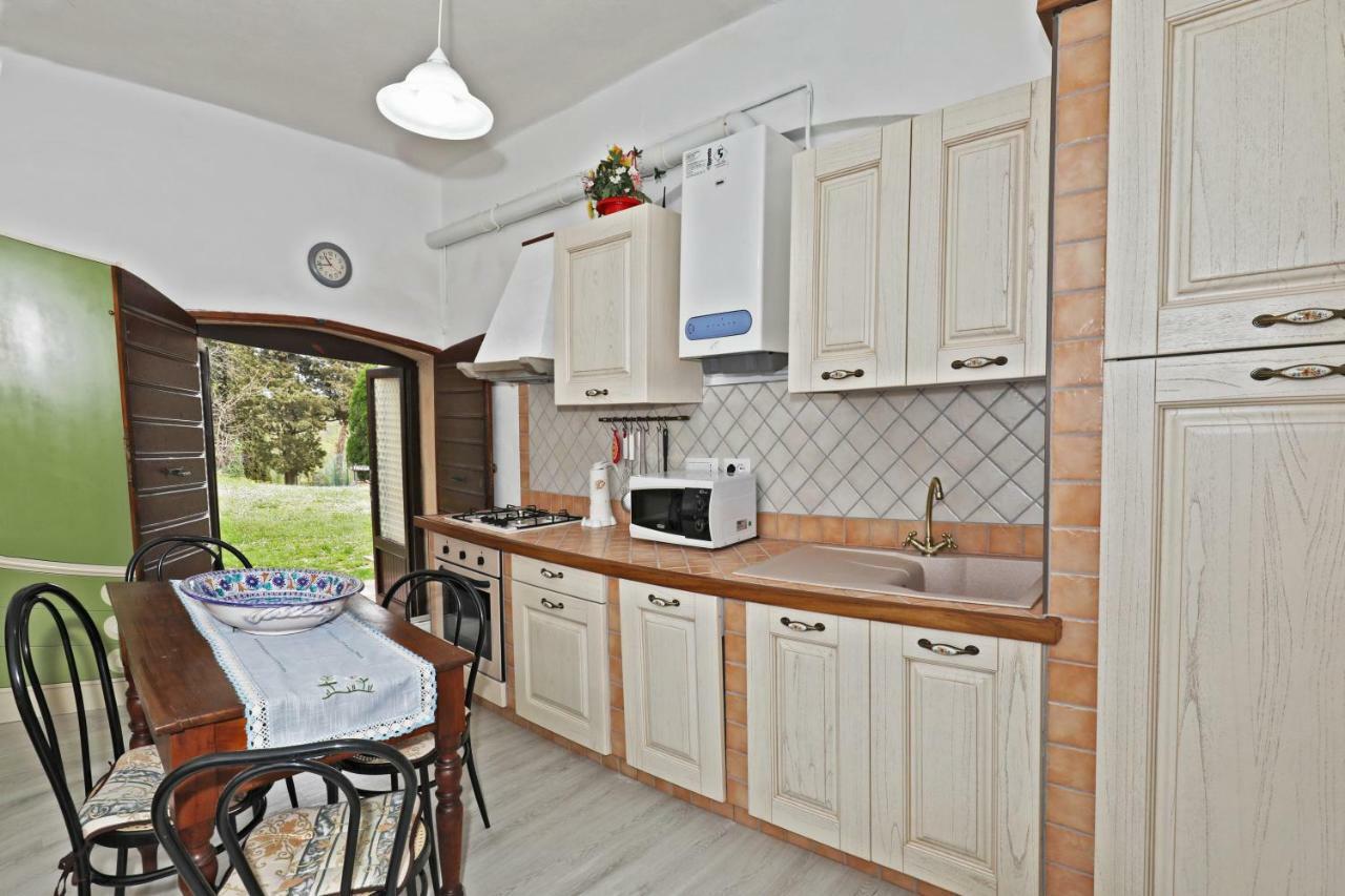 Agriturismo Villa Mozart Nel Verde غوبيو المظهر الخارجي الصورة