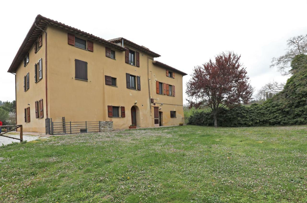Agriturismo Villa Mozart Nel Verde غوبيو المظهر الخارجي الصورة