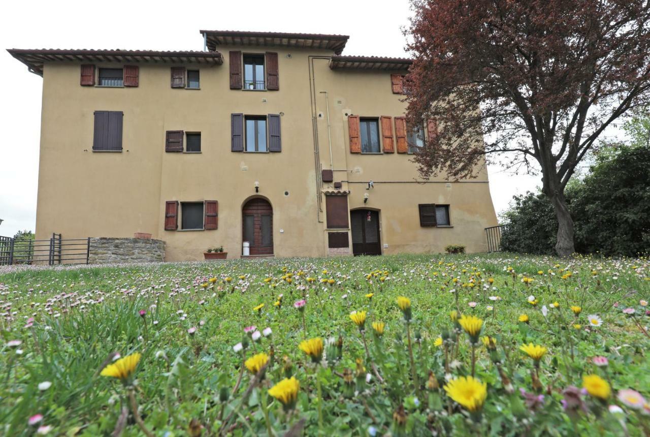 Agriturismo Villa Mozart Nel Verde غوبيو المظهر الخارجي الصورة